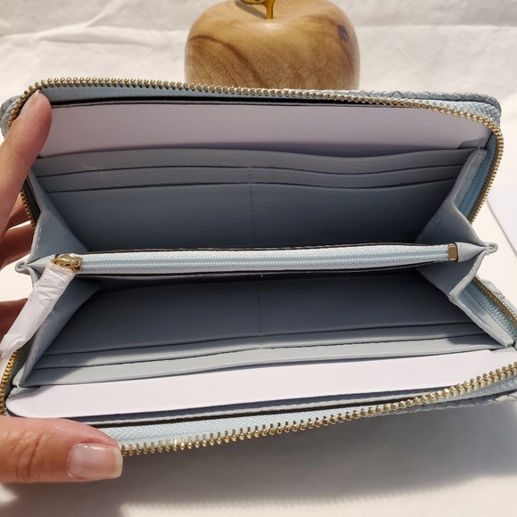 Tory Burch Wallet - Picture 6 of 7